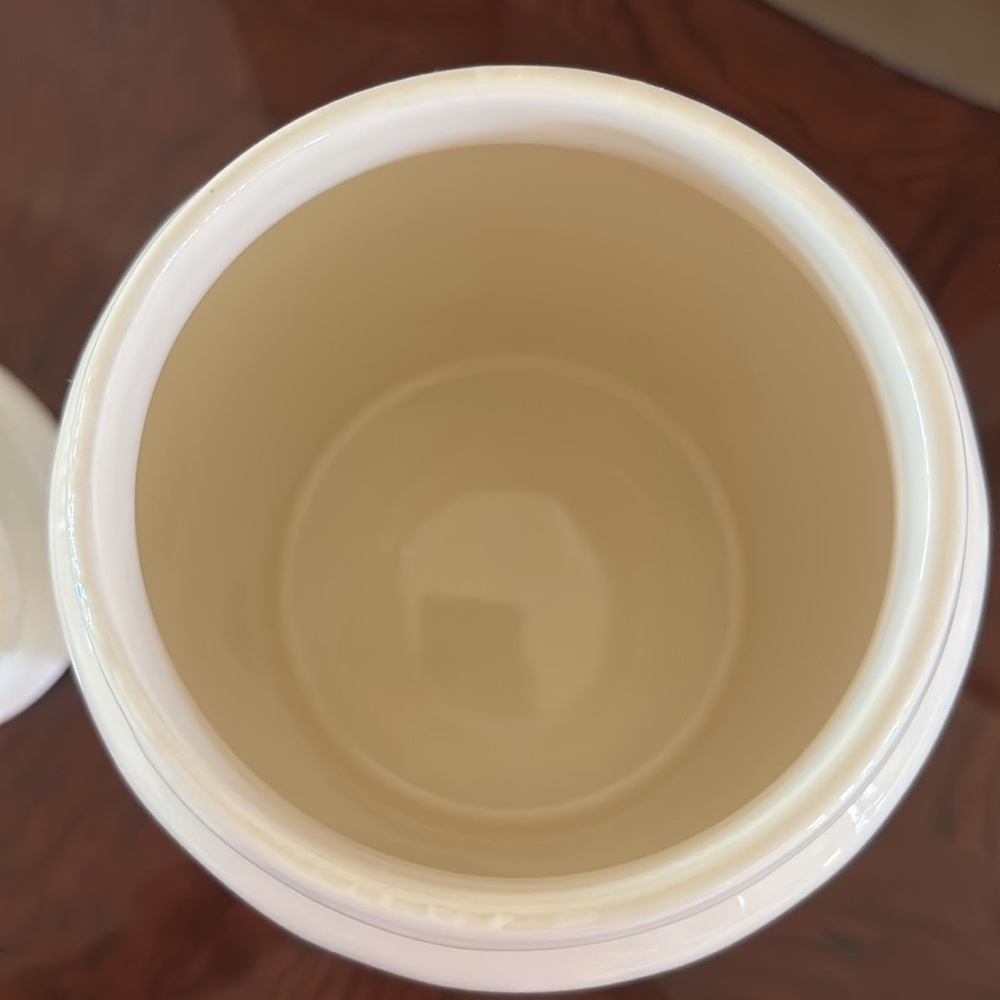 Rae Dunn *NWOT* "More Please" Large Ceramic Canister with Lid - Picture 10 of 13